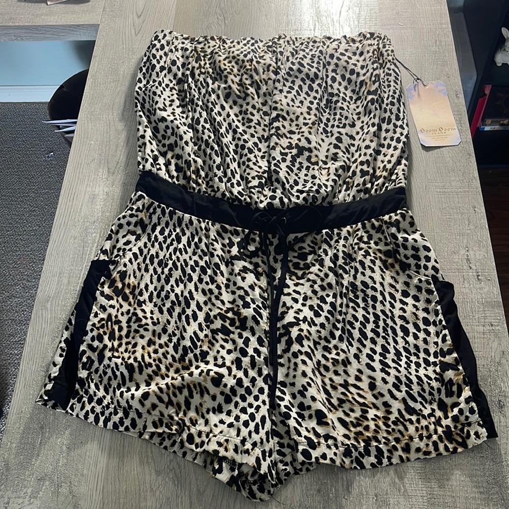 Brand new romper shorts, never been wear.